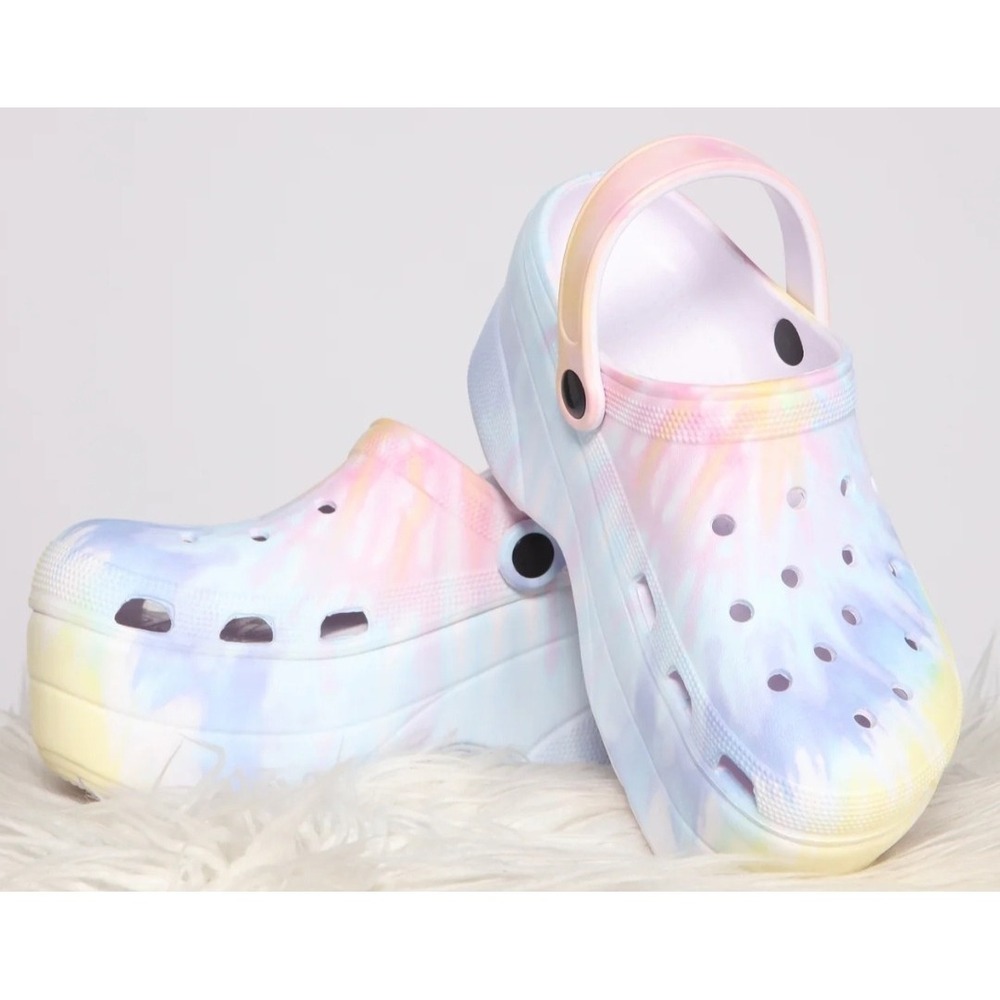 tie dye crocs Gardener Style